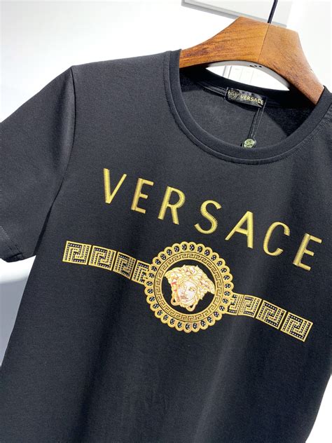 Versace Clothes Replica 